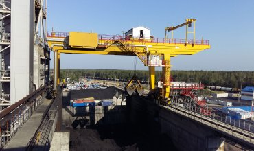 Petroleum coke handling facility
