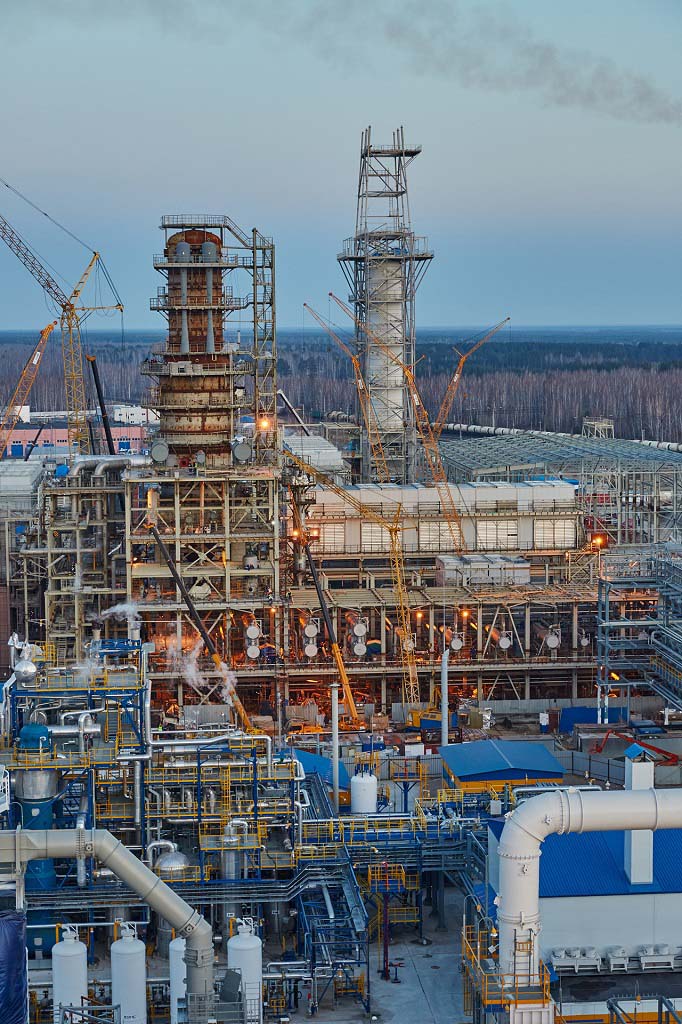 Refinery complex at dusk