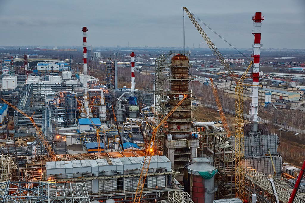 Wide aerial of refinery complex